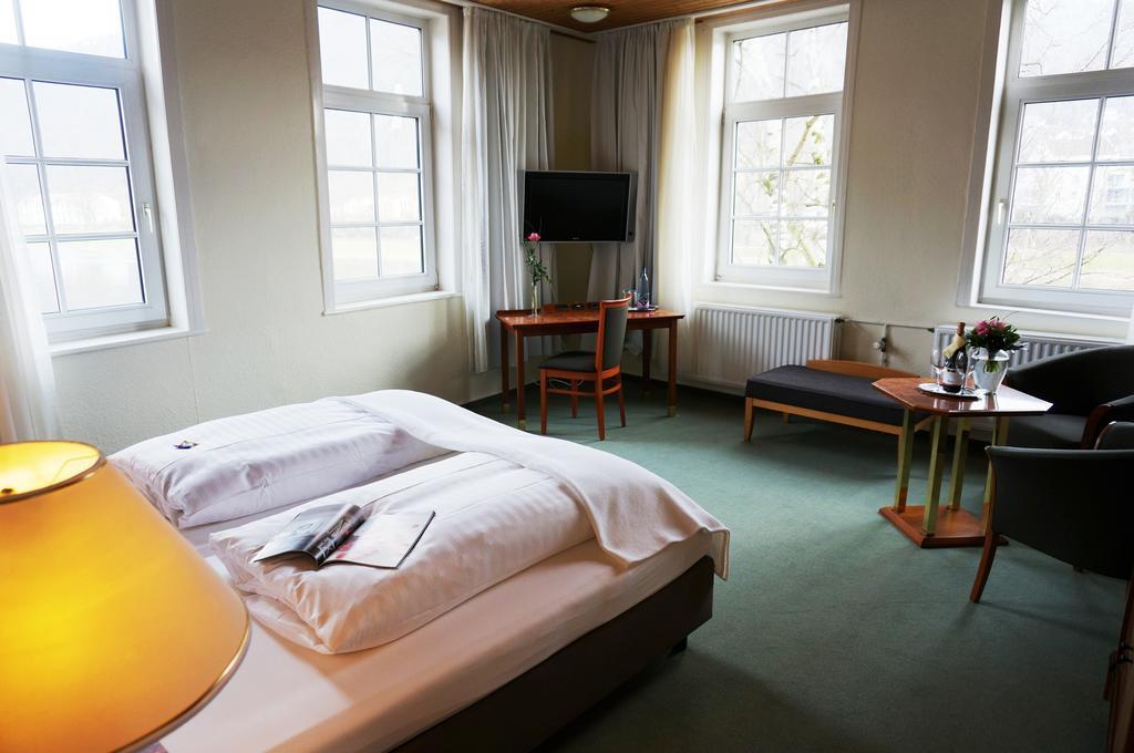 Hotel Goldener Anker Bodenwerder Phòng bức ảnh
