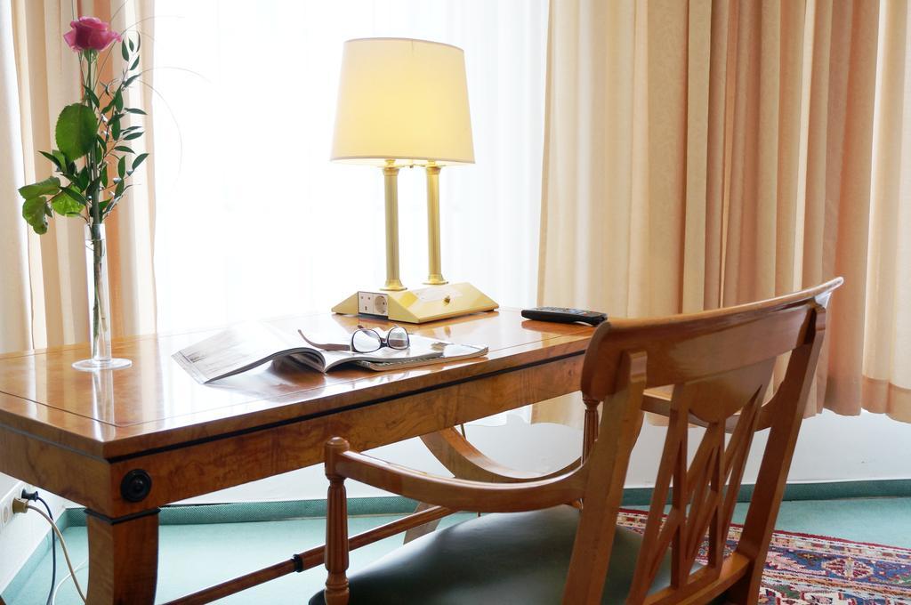 Hotel Goldener Anker Bodenwerder Phòng bức ảnh