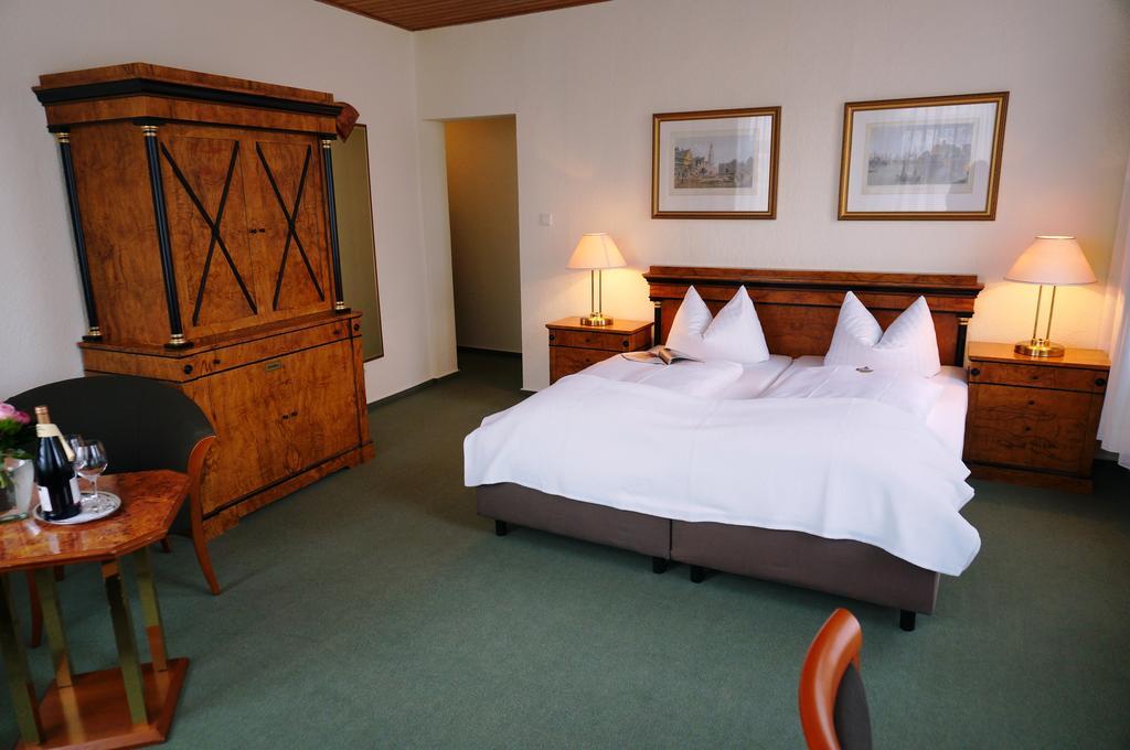 Hotel Goldener Anker Bodenwerder Phòng bức ảnh