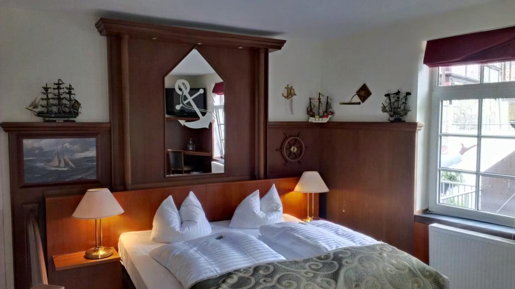 Hotel Goldener Anker Bodenwerder Phòng bức ảnh