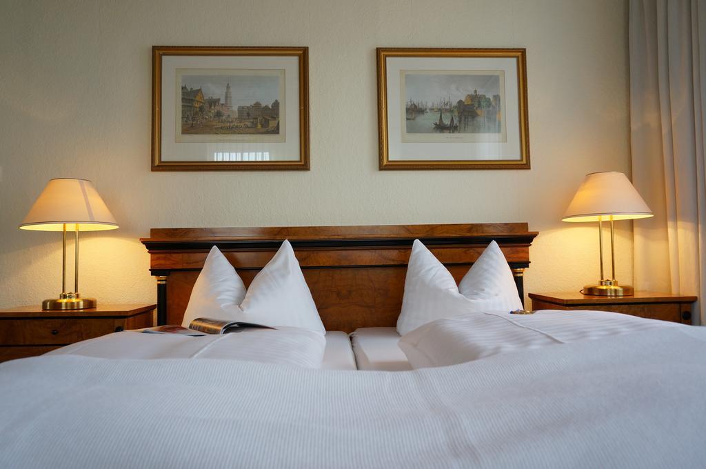 Hotel Goldener Anker Bodenwerder Phòng bức ảnh