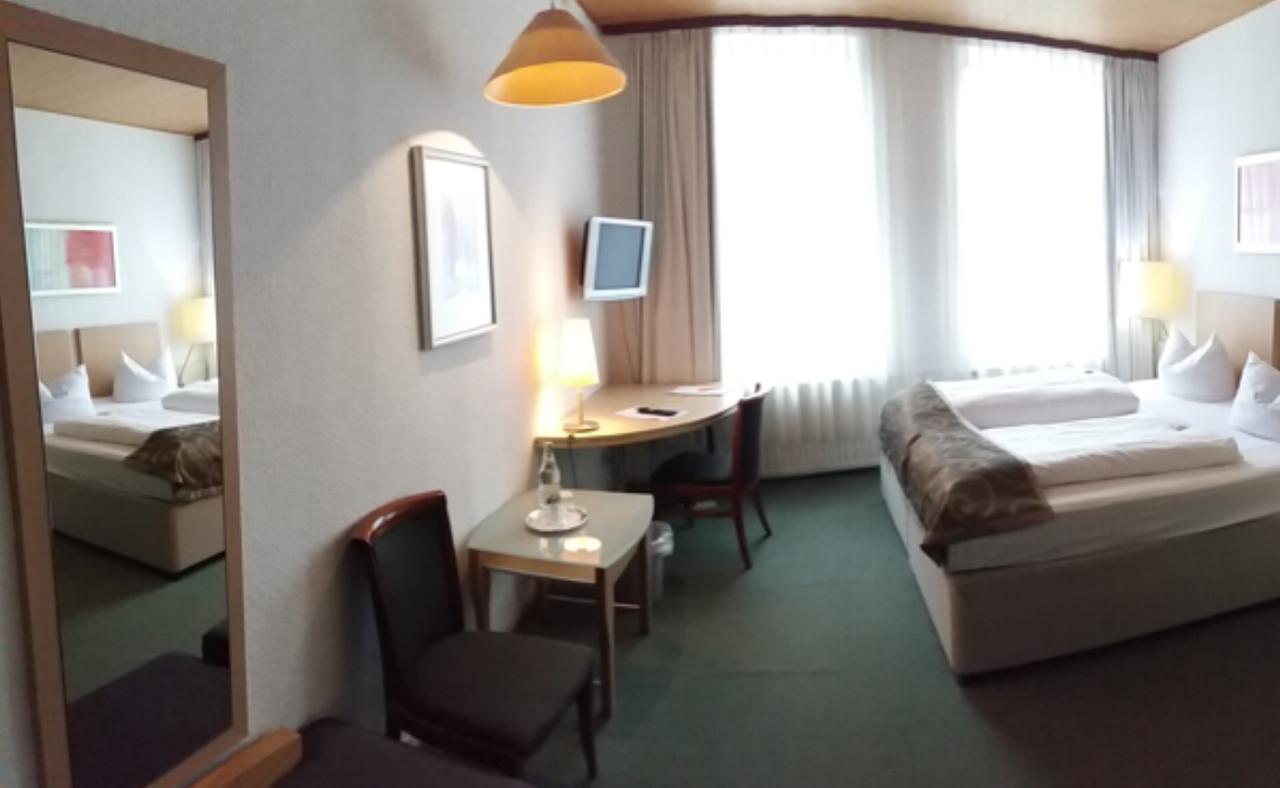 Hotel Goldener Anker Bodenwerder Ngoại thất bức ảnh