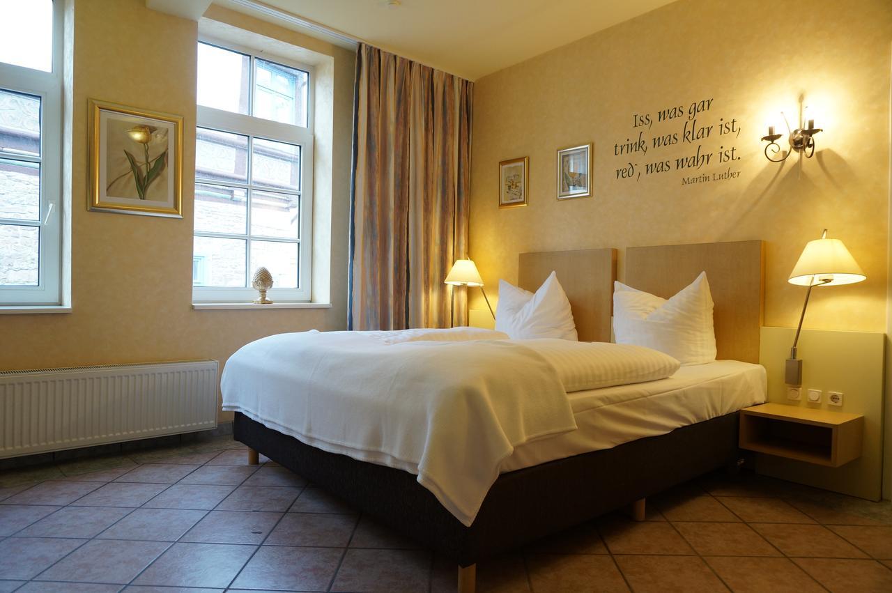 Hotel Goldener Anker Bodenwerder Ngoại thất bức ảnh